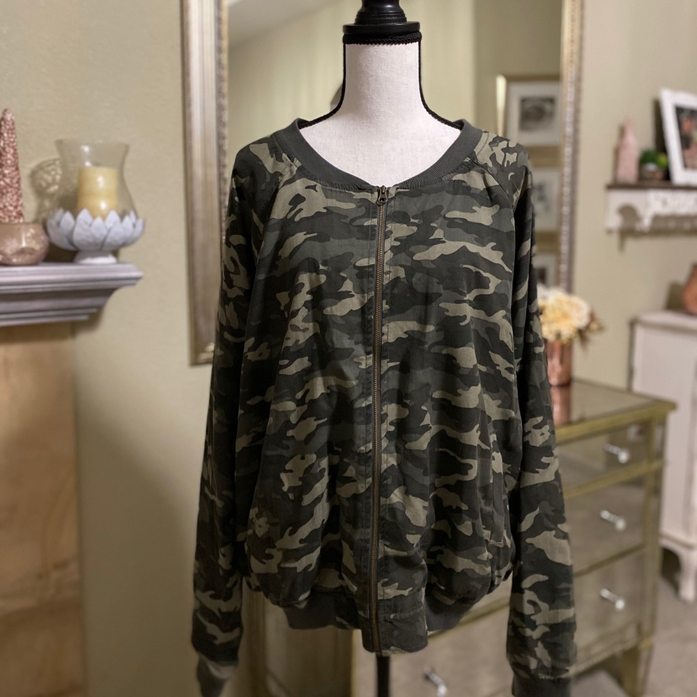 Plus Size Camo Jacket